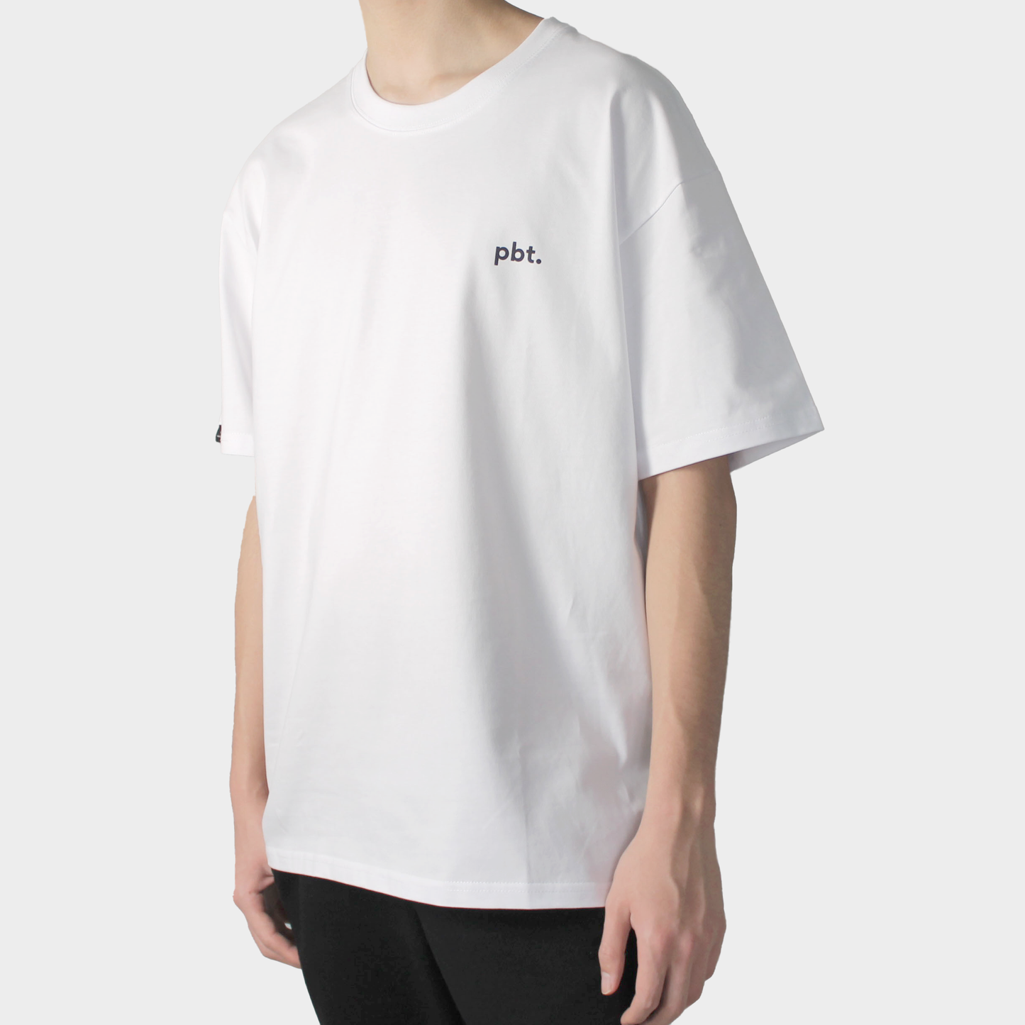 osume’s pbt t-shirt with a pbt letter design. made with 100% cotton.